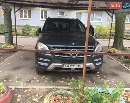 Черный Мерседес М-Класс, объемом двигателя 3.5 л и пробегом 191 тыс. км за 24500 $, фото 1 на Automoto.ua