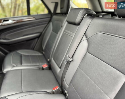 Мерседес М-Клас 2013 у Києві на Automoto.ua Чорний Мерседес М-Клас, об'ємом двигуна 3 л та пробігом 290 тис. км за 19900 $, фото 15 на Automoto.ua