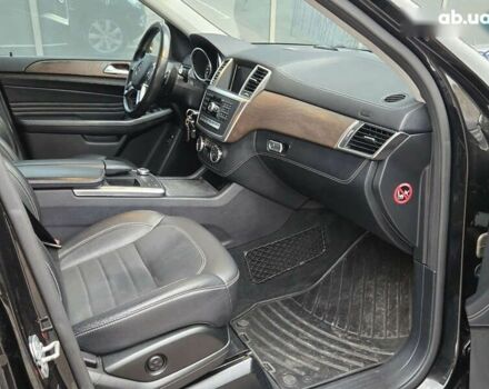 Черный Мерседес М-Класс, объемом двигателя 3.5 л и пробегом 187 тыс. км за 20900 $, фото 8 на Automoto.ua