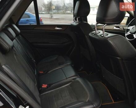 Черный Мерседес М-Класс, объемом двигателя 2.99 л и пробегом 255 тыс. км за 25000 $, фото 18 на Automoto.ua