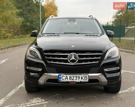 Мерседес М-Клас 2013 у Києві на Automoto.ua Чорний Мерседес М-Клас, об'ємом двигуна 3 л та пробігом 290 тис. км за 19900 $, фото 4 на Automoto.ua