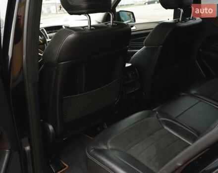 Черный Мерседес М-Класс, объемом двигателя 2.99 л и пробегом 255 тыс. км за 25000 $, фото 17 на Automoto.ua