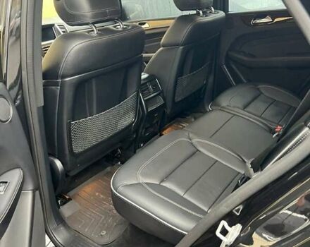 Черный Мерседес М-Класс, объемом двигателя 3 л и пробегом 156 тыс. км за 28000 $, фото 10 на Automoto.ua