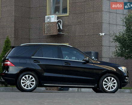 Черный Мерседес М-Класс, объемом двигателя 2.2 л и пробегом 182 тыс. км за 19500 $, фото 6 на Automoto.ua