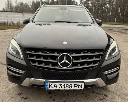 Черный Мерседес М-Класс, объемом двигателя 2.14 л и пробегом 220 тыс. км за 21000 $, фото 4 на Automoto.ua