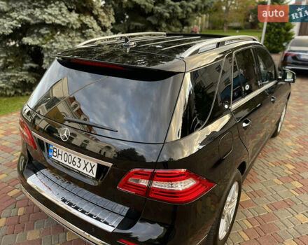Мерседес М-Класс 2013 в Одессе на Automoto.ua Черный Мерседес М-Класс, объемом двигателя 2.99 л и пробегом 150 тыс. км за 19500 $, фото 12 на Automoto.ua