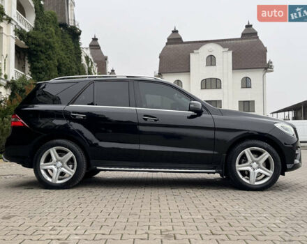 Чорний Мерседес М-Клас, об'ємом двигуна 2.99 л та пробігом 230 тис. км за 28700 $, фото 23 на Automoto.ua