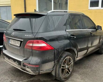 Черный Мерседес М-Класс, объемом двигателя 3 л и пробегом 156 тыс. км за 28000 $, фото 2 на Automoto.ua