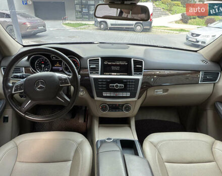 Черный Мерседес М-Класс, объемом двигателя 2.99 л и пробегом 130 тыс. км за 24900 $, фото 8 на Automoto.ua