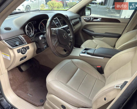 Черный Мерседес М-Класс, объемом двигателя 2.99 л и пробегом 130 тыс. км за 24900 $, фото 13 на Automoto.ua