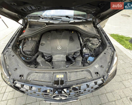 Черный Мерседес М-Класс, объемом двигателя 2.99 л и пробегом 130 тыс. км за 24900 $, фото 11 на Automoto.ua