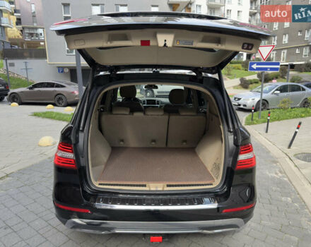 Черный Мерседес М-Класс, объемом двигателя 2.99 л и пробегом 130 тыс. км за 24900 $, фото 26 на Automoto.ua