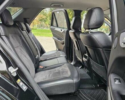 Черный Мерседес М-Класс, объемом двигателя 2.14 л и пробегом 140 тыс. км за 23500 $, фото 26 на Automoto.ua