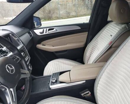 Черный Мерседес М-Класс, объемом двигателя 2.99 л и пробегом 275 тыс. км за 22600 $, фото 5 на Automoto.ua