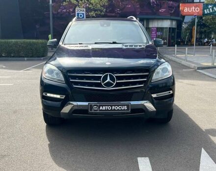 Черный Мерседес М-Класс, объемом двигателя 2.99 л и пробегом 280 тыс. км за 21990 $, фото 2 на Automoto.ua