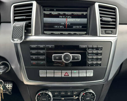 Чорний Мерседес М-Клас, об'ємом двигуна 2.14 л та пробігом 244 тис. км за 24450 $, фото 56 на Automoto.ua