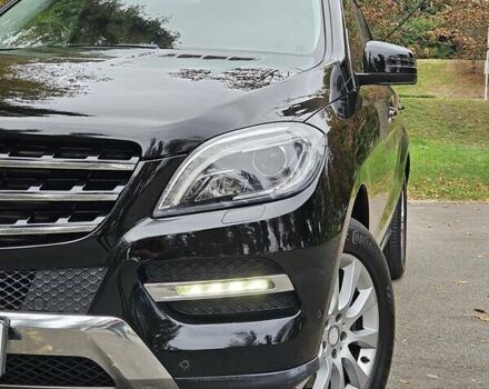 Черный Мерседес М-Класс, объемом двигателя 2.14 л и пробегом 140 тыс. км за 23500 $, фото 3 на Automoto.ua