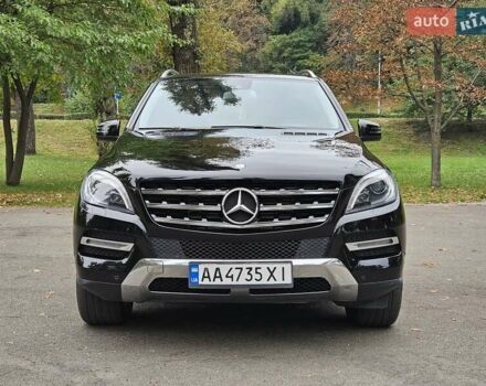 Черный Мерседес М-Класс, объемом двигателя 2.14 л и пробегом 140 тыс. км за 23500 $, фото 2 на Automoto.ua