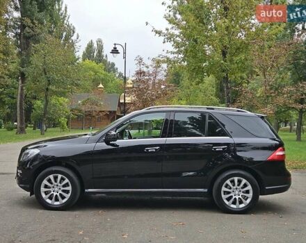 Черный Мерседес М-Класс, объемом двигателя 2.14 л и пробегом 140 тыс. км за 23500 $, фото 6 на Automoto.ua