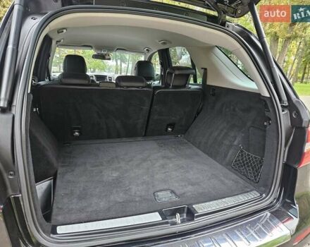 Черный Мерседес М-Класс, объемом двигателя 2.14 л и пробегом 140 тыс. км за 23500 $, фото 28 на Automoto.ua