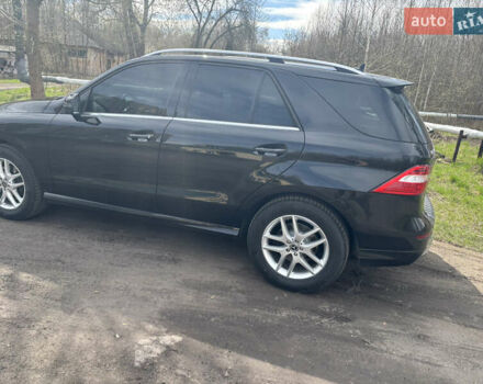 Мерседес М-Класс 2014 в Чернигове на Automoto.ua Черный Мерседес М-Класс, объемом двигателя 2.99 л и пробегом 271 тыс. км за 25500 $, фото 4 на Automoto.ua