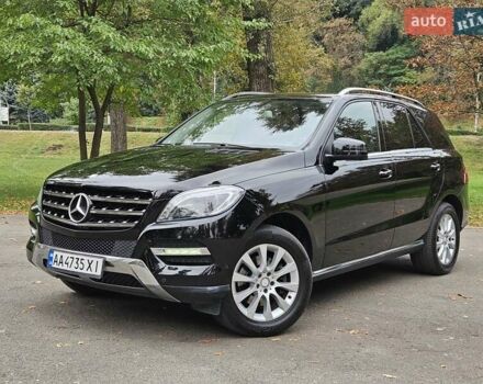 Черный Мерседес М-Класс, объемом двигателя 2.14 л и пробегом 140 тыс. км за 23500 $, фото 5 на Automoto.ua