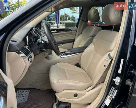 Черный Мерседес М-Класс, объемом двигателя 2.99 л и пробегом 280 тыс. км за 21990 $, фото 7 на Automoto.ua