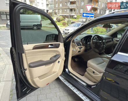 Черный Мерседес М-Класс, объемом двигателя 2.99 л и пробегом 130 тыс. км за 24900 $, фото 15 на Automoto.ua