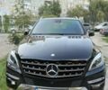 Черный Мерседес М-Класс, объемом двигателя 2.14 л и пробегом 220 тыс. км за 25000 $, фото 1 на Automoto.ua