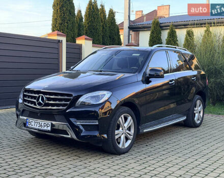 Черный Мерседес М-Класс, объемом двигателя 2.99 л и пробегом 171 тыс. км за 27800 $, фото 1 на Automoto.ua