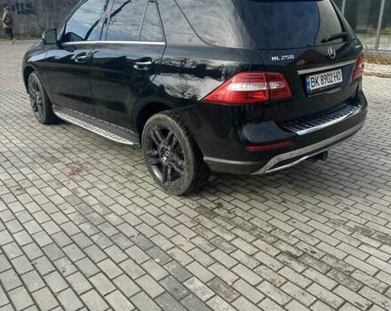 Чорний Мерседес М-Клас, об'ємом двигуна 2.14 л та пробігом 179 тис. км за 21000 $, фото 5 на Automoto.ua