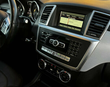 Чорний Мерседес М-Клас, об'ємом двигуна 2.99 л та пробігом 277 тис. км за 24500 $, фото 12 на Automoto.ua