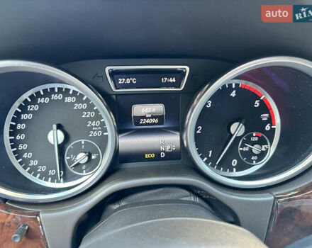 Черный Мерседес М-Класс, объемом двигателя 2.99 л и пробегом 224 тыс. км за 26200 $, фото 30 на Automoto.ua