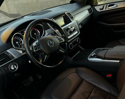 Чорний Мерседес М-Клас, об'ємом двигуна 2.99 л та пробігом 277 тис. км за 24500 $, фото 10 на Automoto.ua