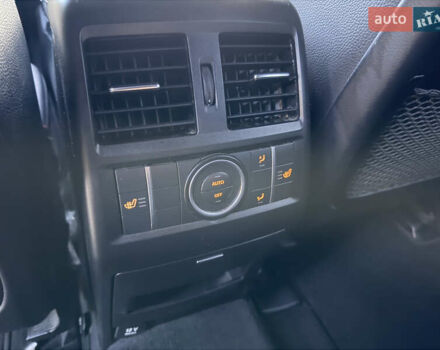 Черный Мерседес М-Класс, объемом двигателя 2.99 л и пробегом 171 тыс. км за 27800 $, фото 7 на Automoto.ua