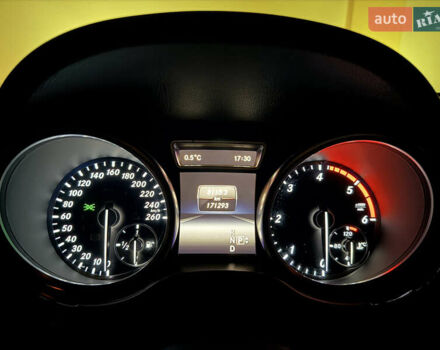 Черный Мерседес М-Класс, объемом двигателя 2.99 л и пробегом 171 тыс. км за 27800 $, фото 10 на Automoto.ua