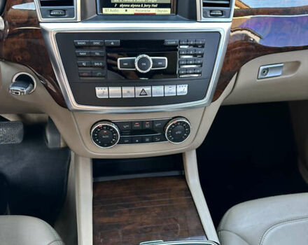 Черный Мерседес М-Класс, объемом двигателя 2.99 л и пробегом 224 тыс. км за 26200 $, фото 16 на Automoto.ua