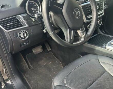 Чорний Мерседес М-Клас, об'ємом двигуна 2.14 л та пробігом 179 тис. км за 21000 $, фото 9 на Automoto.ua