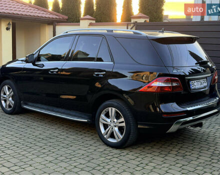 Черный Мерседес М-Класс, объемом двигателя 2.99 л и пробегом 171 тыс. км за 27800 $, фото 2 на Automoto.ua