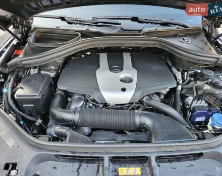 Мерседес М-Класс 2015 в Ужгороде на Automoto.ua Черный Мерседес М-Класс, объемом двигателя 2.14 л и пробегом 287 тыс. км за 20800 $, фото 13 на Automoto.ua