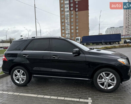 Черный Мерседес М-Класс, объемом двигателя 3.5 л и пробегом 127 тыс. км за 16500 $, фото 1 на Automoto.ua