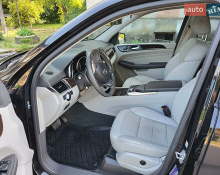 Мерседес М-Класс 2015 в Ужгороде на Automoto.ua Черный Мерседес М-Класс, объемом двигателя 2.14 л и пробегом 287 тыс. км за 20800 $, фото 4 на Automoto.ua