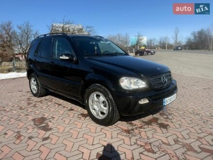 Черный Мерседес М-Класс, объемом двигателя 2.7 л и пробегом 350 тыс. км за 5609 $, фото 1 на Automoto.ua