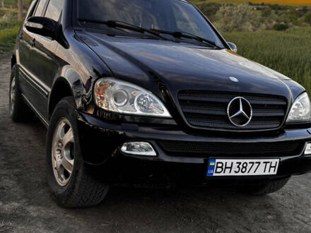 Чорний Мерседес М-Клас, об'ємом двигуна 2.69 л та пробігом 308 тис. км за 6000 $, фото 1 на Automoto.ua