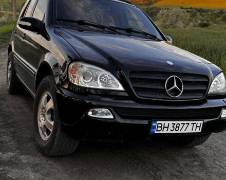 Черный Мерседес М-Класс, объемом двигателя 2.69 л и пробегом 308 тыс. км за 6000 $, фото 1 на Automoto.ua