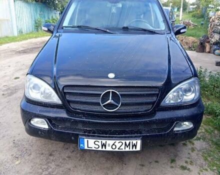 Черный Мерседес М-Класс, объемом двигателя 2.7 л и пробегом 392 тыс. км за 4300 $, фото 1 на Automoto.ua