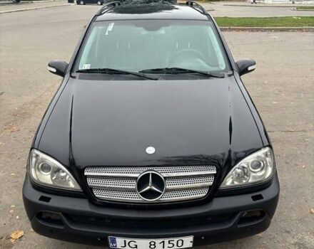Черный Мерседес М-Класс, объемом двигателя 2.7 л и пробегом 382 тыс. км за 4900 $, фото 1 на Automoto.ua