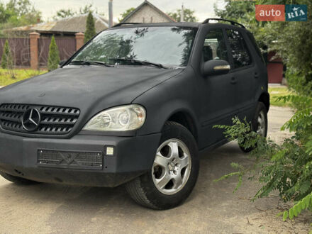Мерседес М-Класс 2003 в Шостке на Automoto.ua Черный Мерседес М-Класс, объемом двигателя 2.7 л и пробегом 350 тыс. км за 3650 $, фото 1 на Automoto.ua