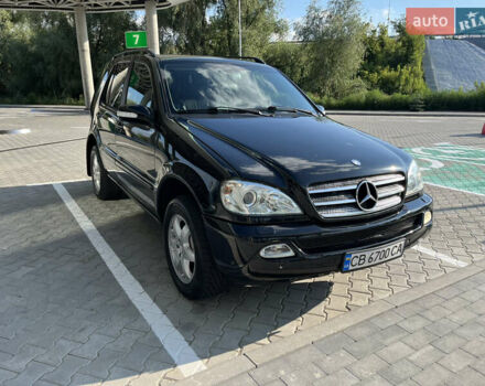 Чорний Мерседес М-Клас, об'ємом двигуна 5 л та пробігом 375 тис. км за 8500 $, фото 1 на Automoto.ua