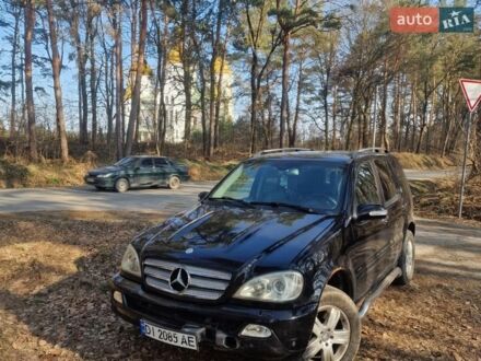 Чорний Мерседес М-Клас, об'ємом двигуна 4 л та пробігом 310 тис. км за 8000 $, фото 1 на Automoto.ua